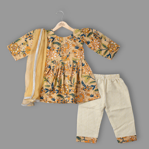 Beautiful floral prints with premium detailing