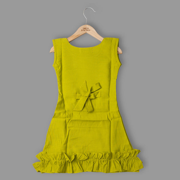 Lightweight sleeveless design perfect for daily wear