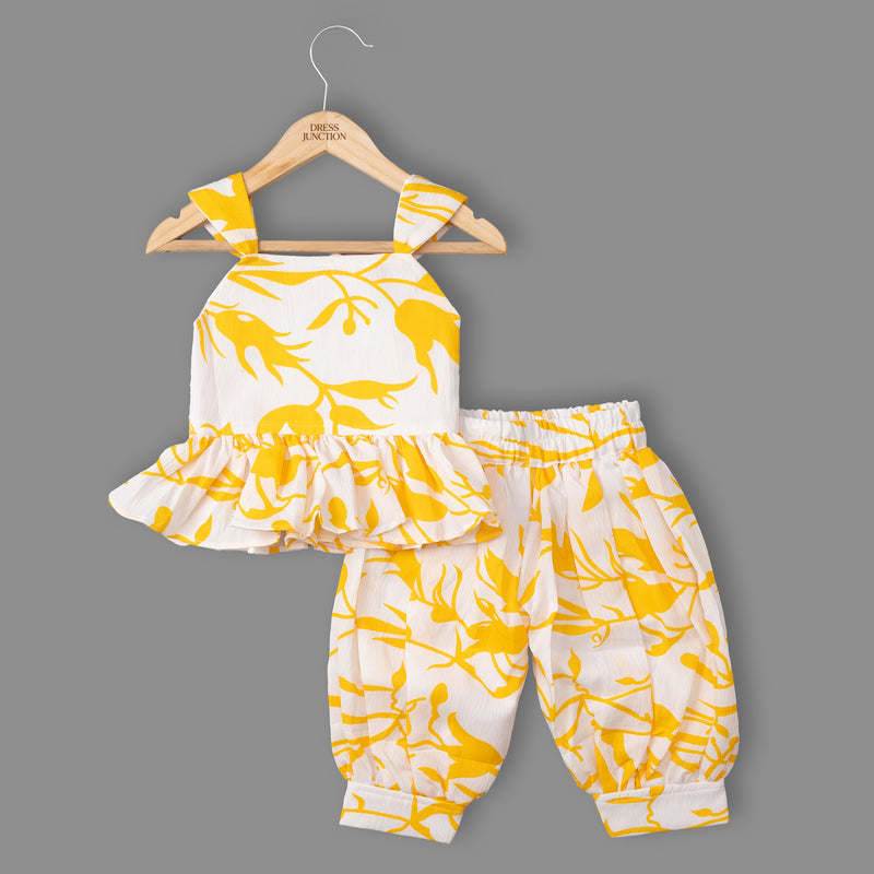 Girls Yellow & White Printed Wrinkled Polyester Peplum Co-ord Set