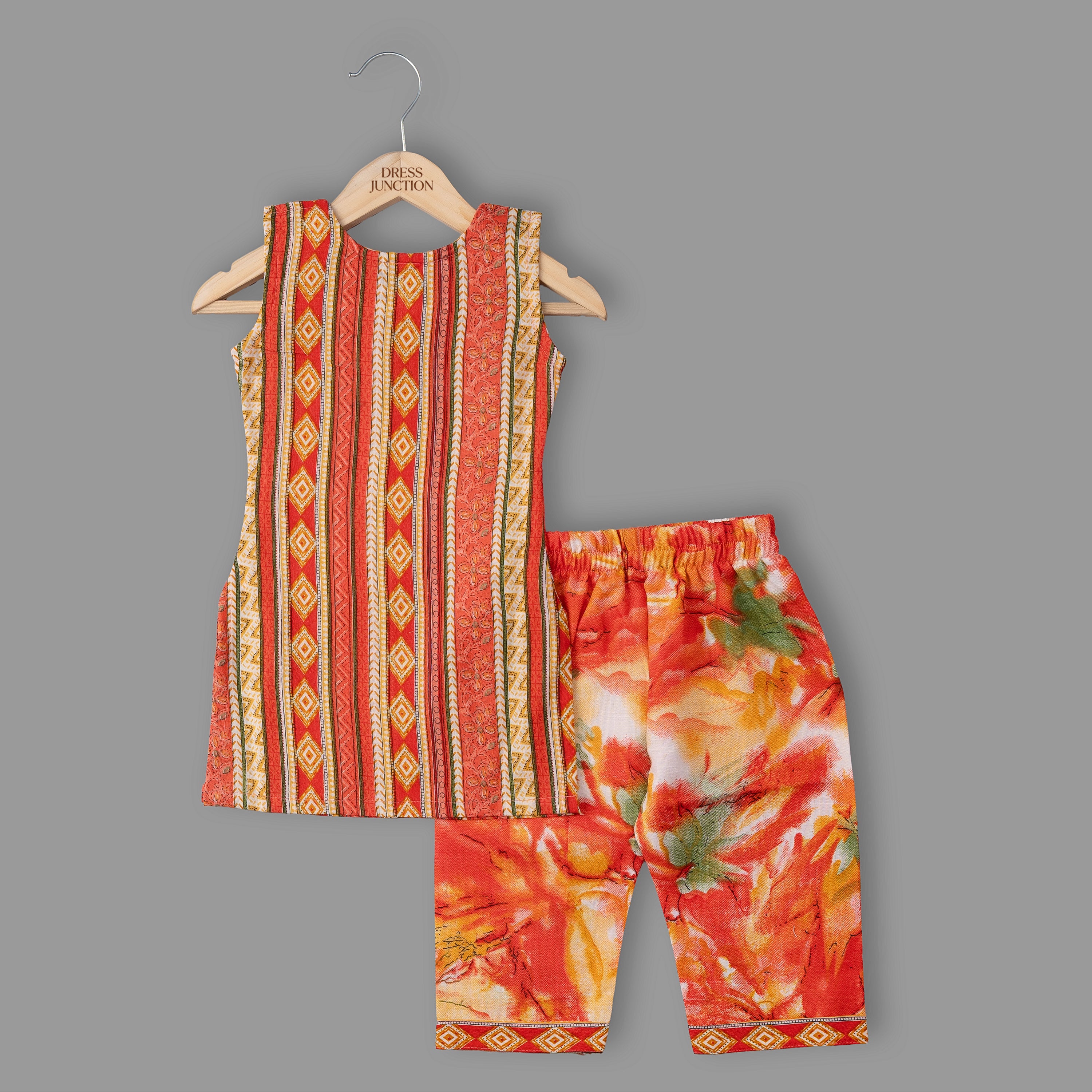 Girls Multicolor Magic Cotton Printed Kurti & Pant Set