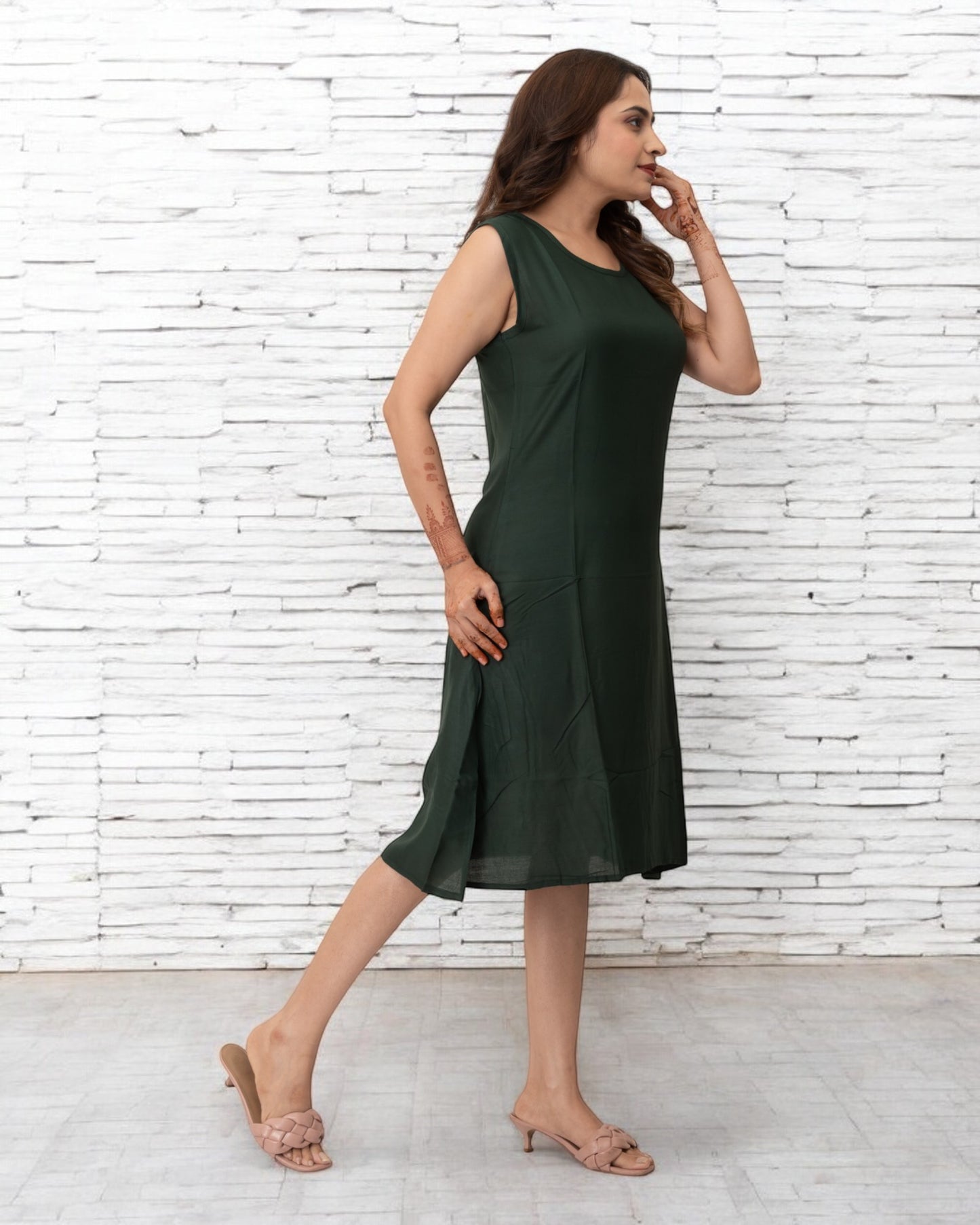 Green Plain Solid Rayon Knee Length Dress