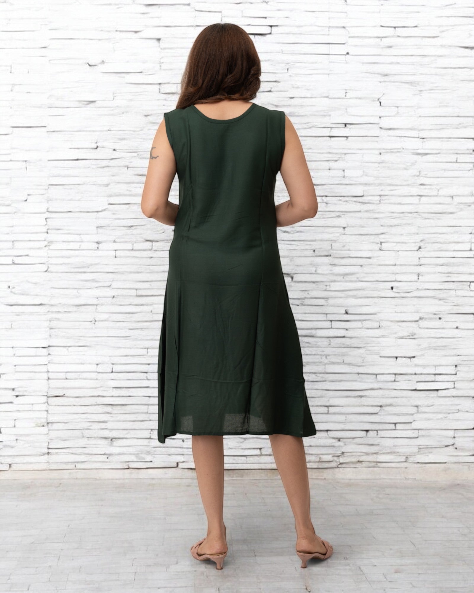 Green Plain Solid Rayon Knee Length Dress