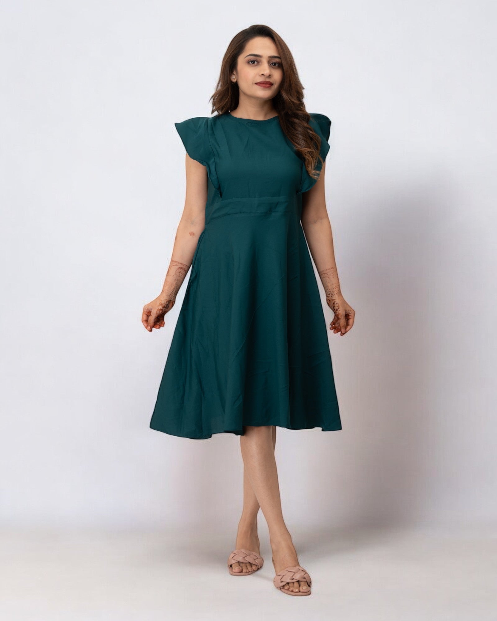 Green Plain Solid Polyester Midi Dress